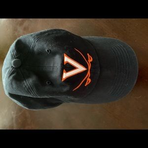 Virginia fitted hat